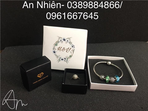 Ảnh Tạo Ấn Tượng Với Túi Giấy Thiết Kế Độc Đáo Tại Hà Nội